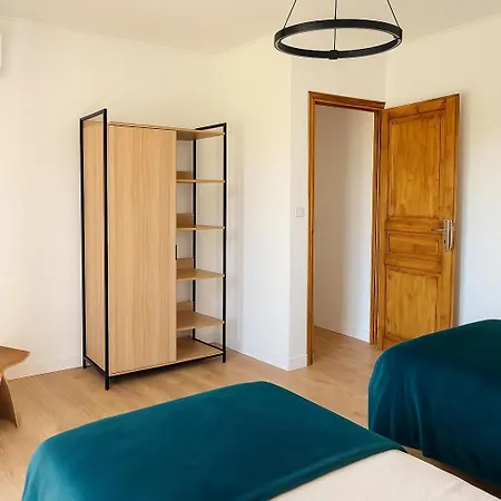 Avec Piscine A La Faviere - 7min De La