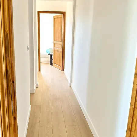 Avec Piscine A La Faviere - 7min De La *